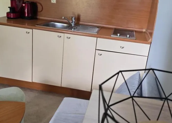 66 Апартамент Златни пясъци