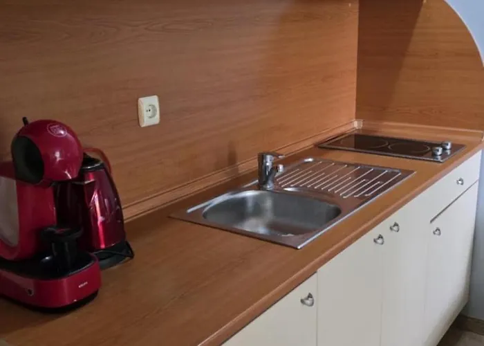 66 Апартамент *